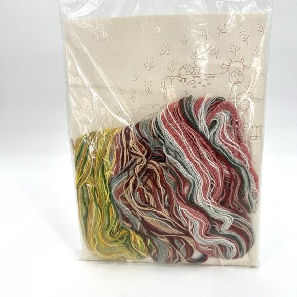 Elsa Williams Crewel Embroidery Kit “Country Kingdom” Farm Animal Linen Wool NEW - Picture 3 of 7